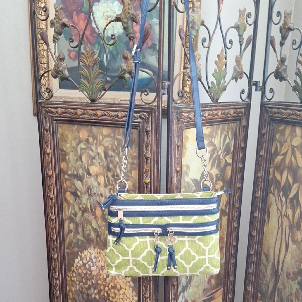 SPARTINI Green Pattern Crossbody Bag with Navy Trim